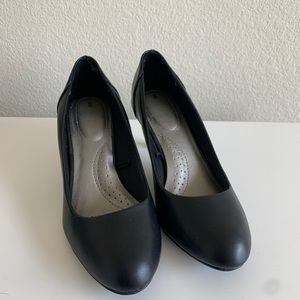 Black Heels size 8